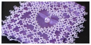 tatting, tatting shuttle, tatted lace, heart, tatted heart, beads & tatting